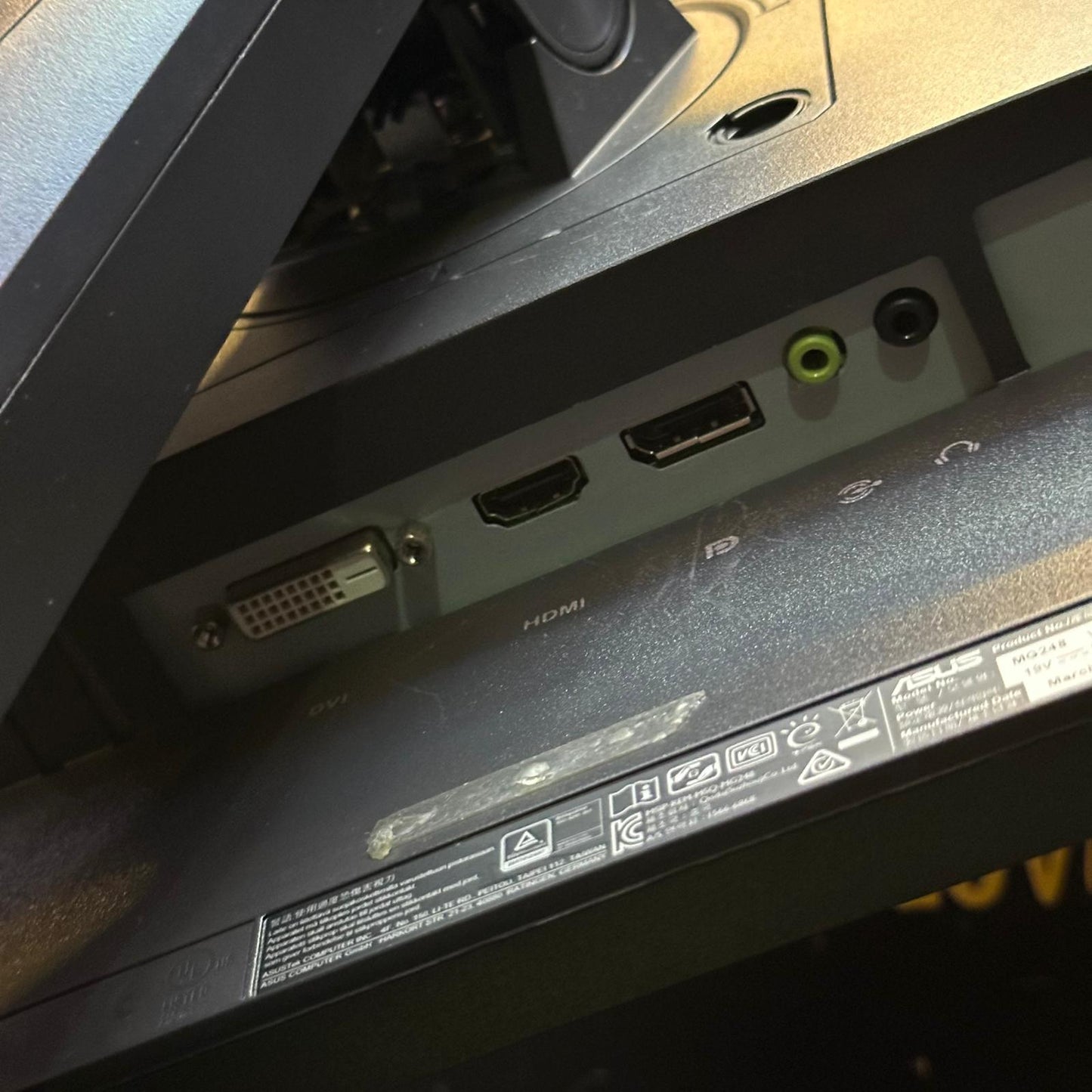 Asus MG248 Pivot Oyuncu Monitörü / 24" / 144Hz