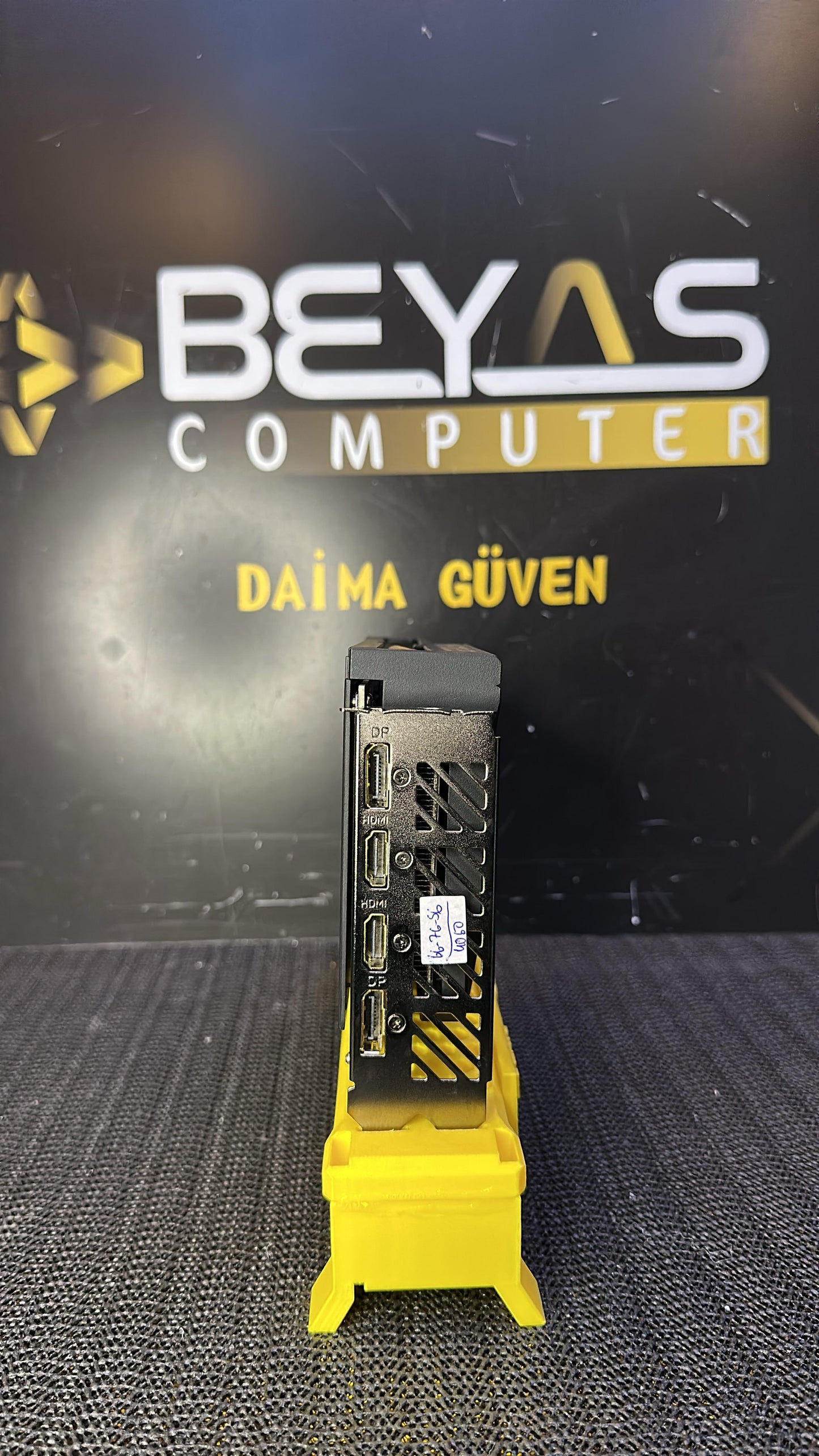 Gigabyte GeForce RTX 4060 Windforce 8G Ekran Kartı