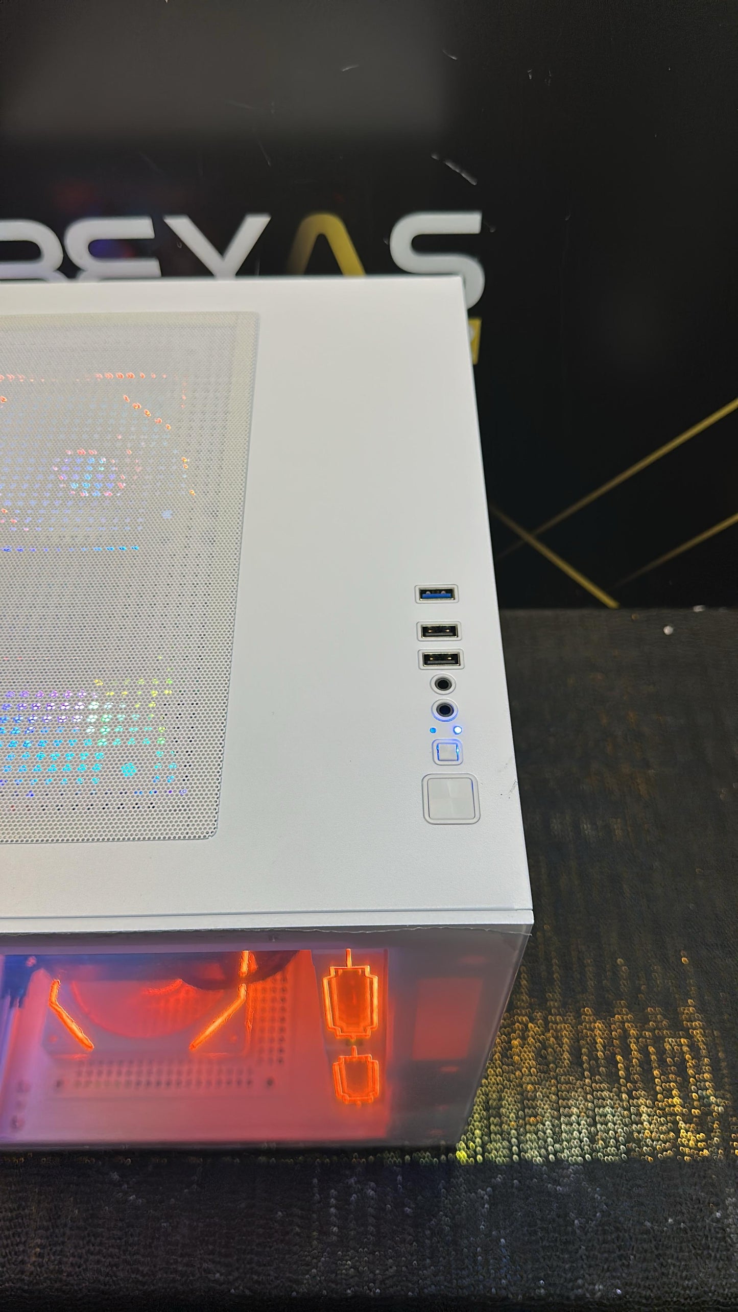 R7 7700X / RTX 5060 Tİ / 16GB / 1TB Beyaz Gaming Kasa