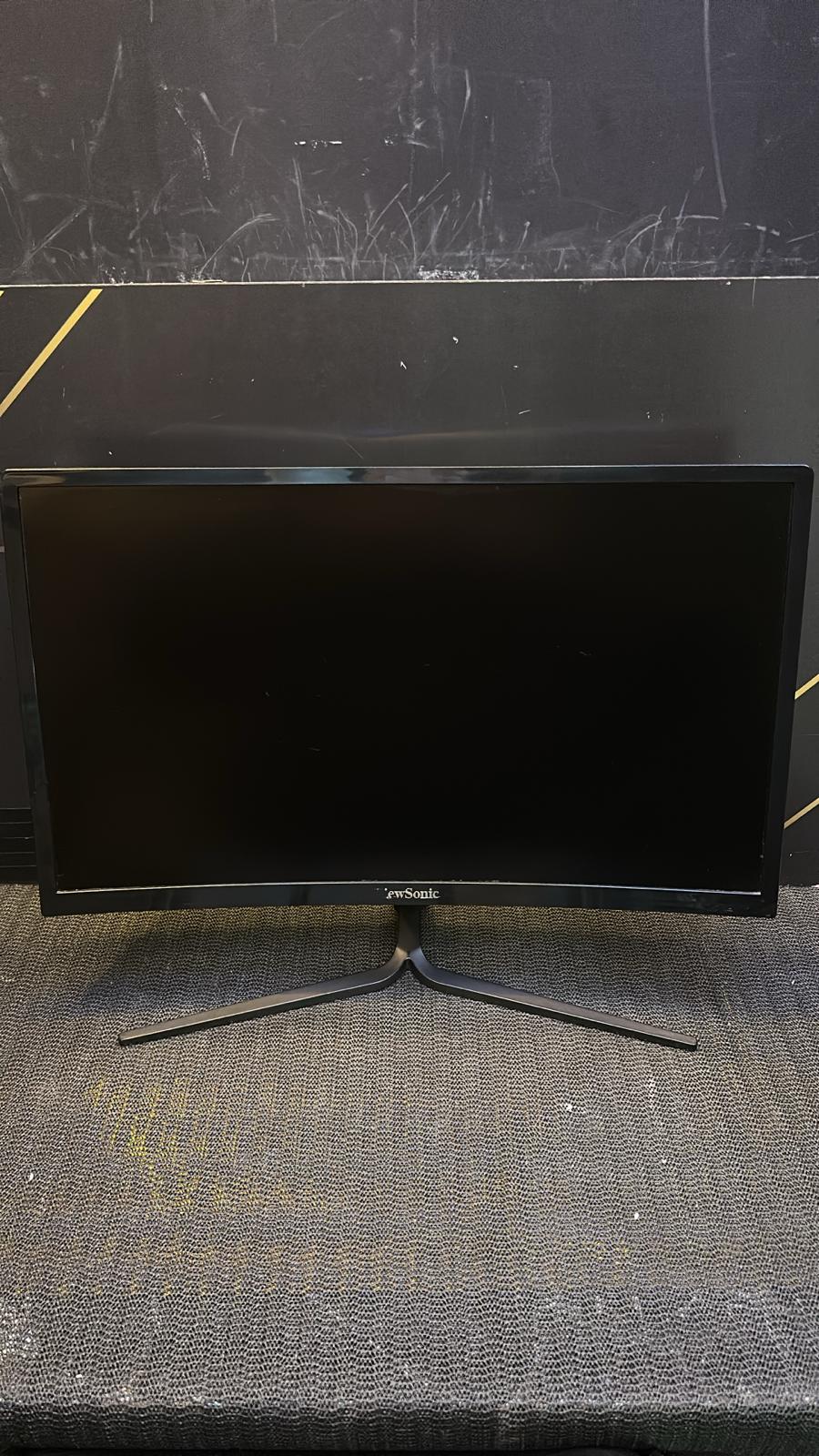 ViewSonic Curved Oyuncu Monitörü / 24" / 144Hz