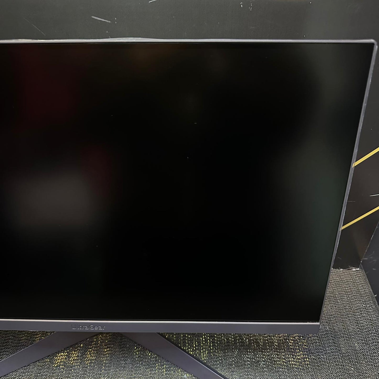 LG UltraGear 24GL650 Oyuncu Monitörü / 24" / 180Hz