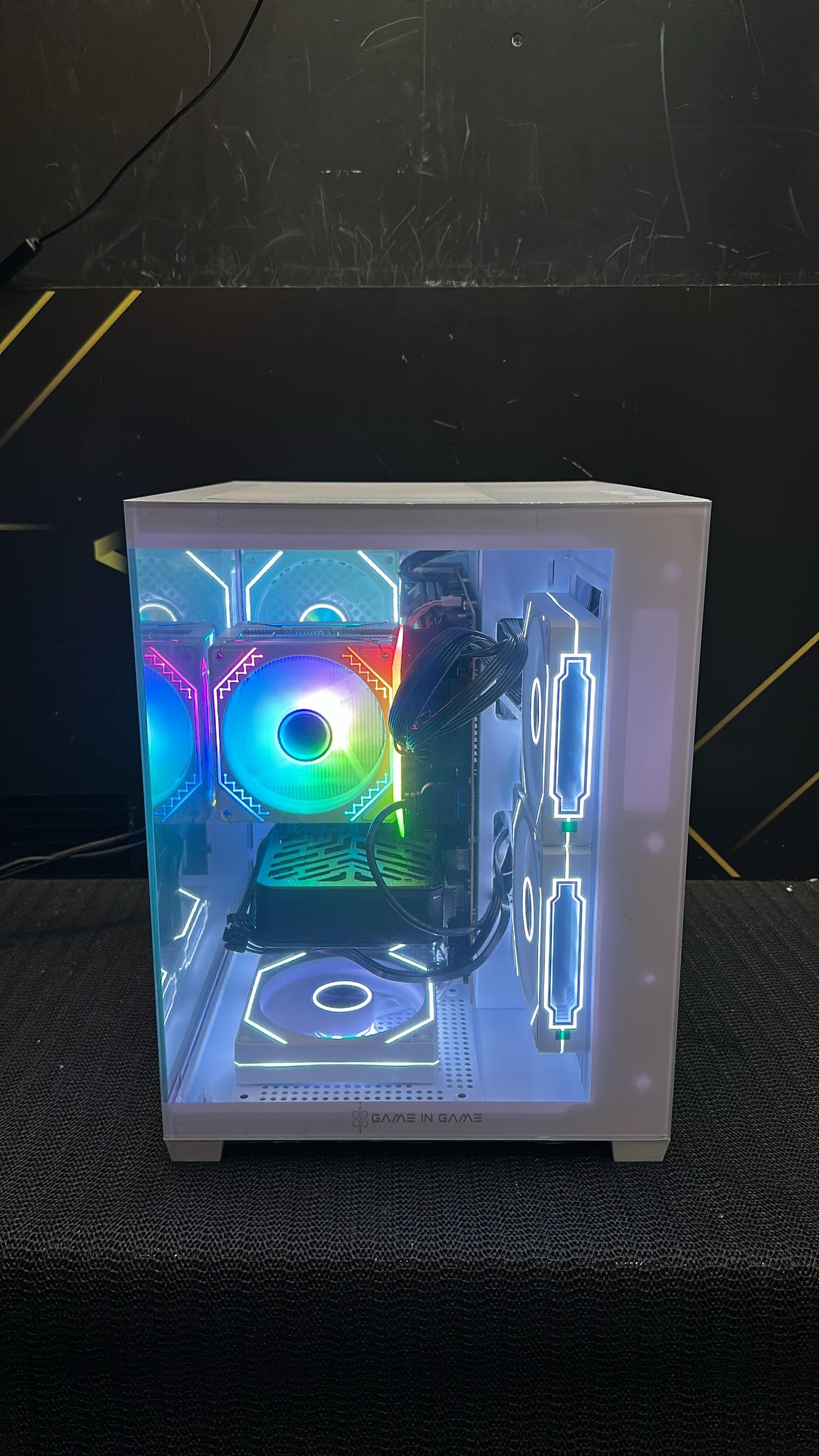 R7 7700X / RTX 5060 Tİ / 16GB / 1TB Beyaz Gaming Kasa