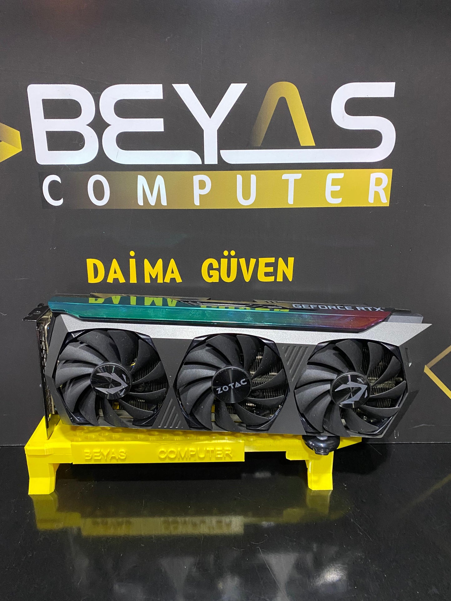 Zotac Gaming GeForce RTX 3070 Ti AMP Holo Ekran Kartı
