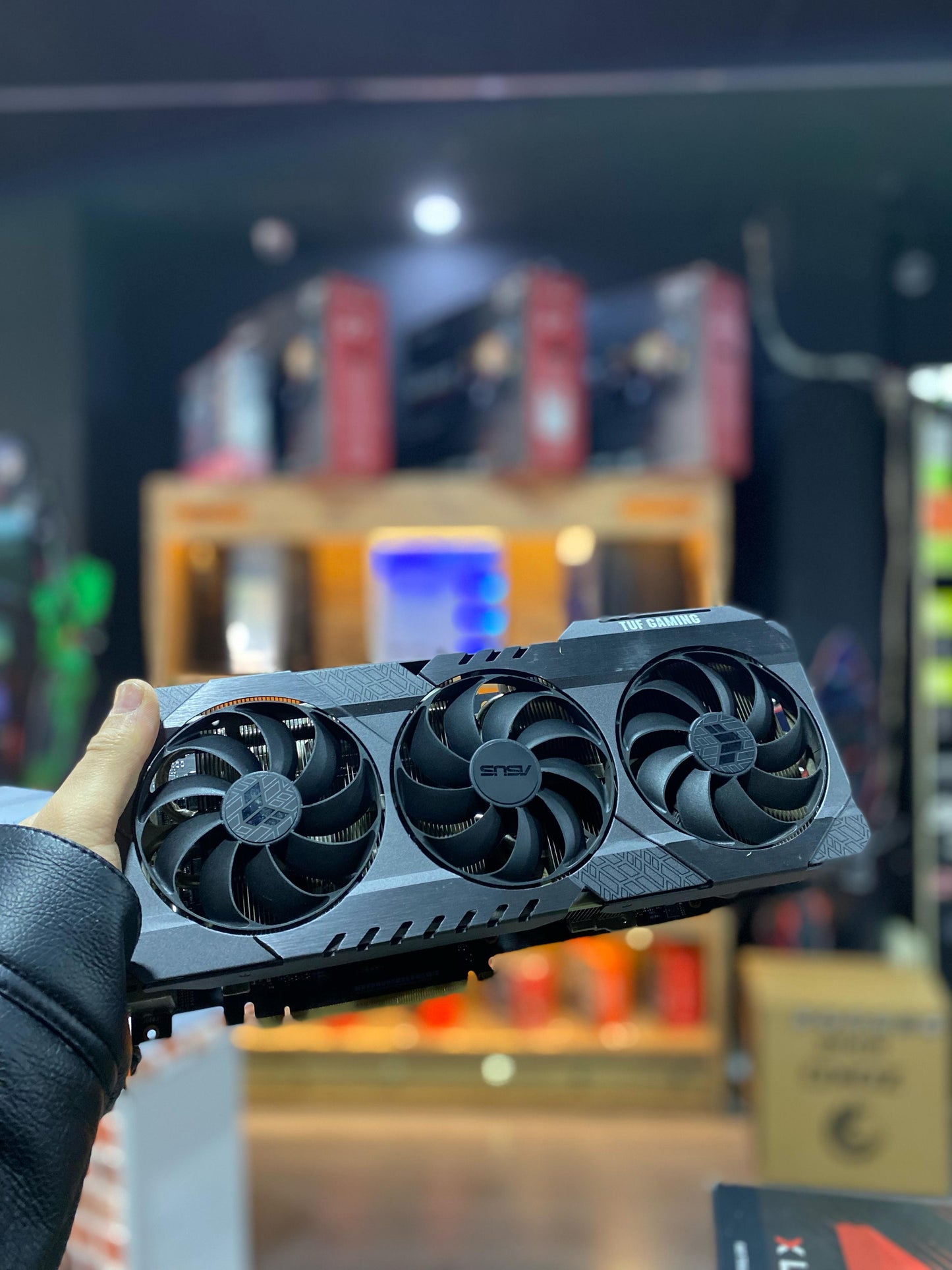 Asus TUF Gaming GeForce RTX 3070 Ti Ekran Kartı