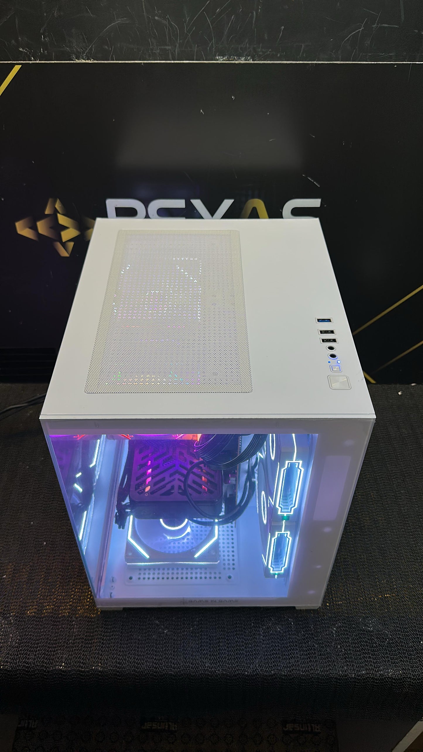 R7 7700X / RTX 5060 Tİ / 16GB / 1TB Beyaz Gaming Kasa