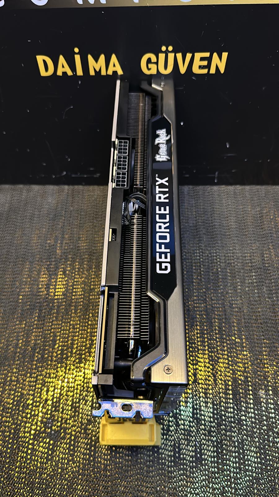 Palit GeForce RTX 3080 GameRock Ekran Kartı