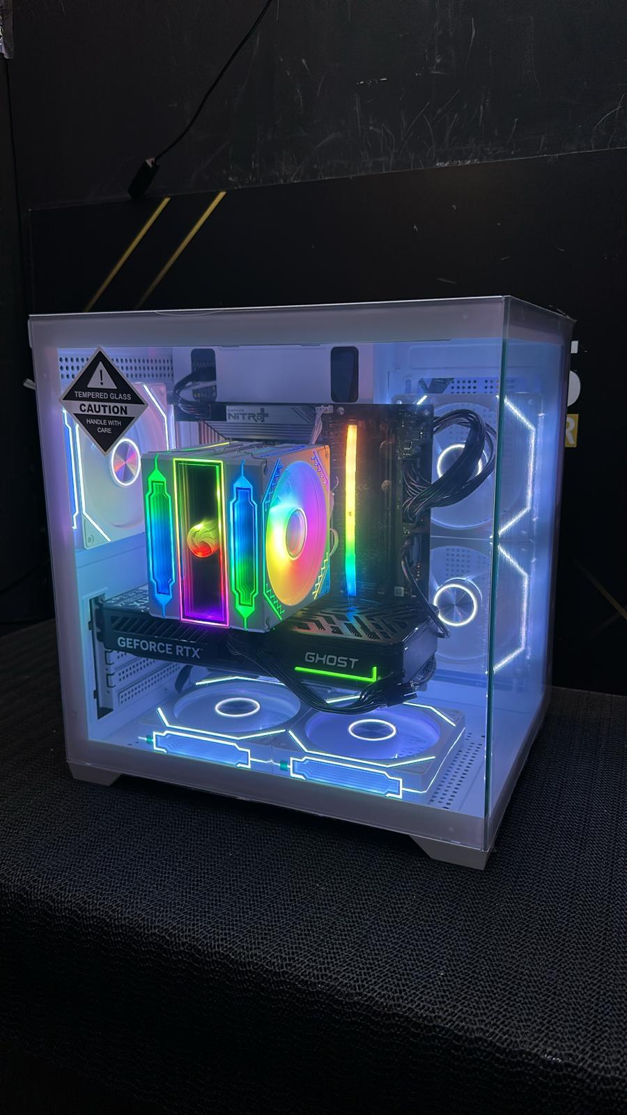 R7 7700X / RTX 5060 Tİ / 16GB / 1TB Beyaz Gaming Kasa