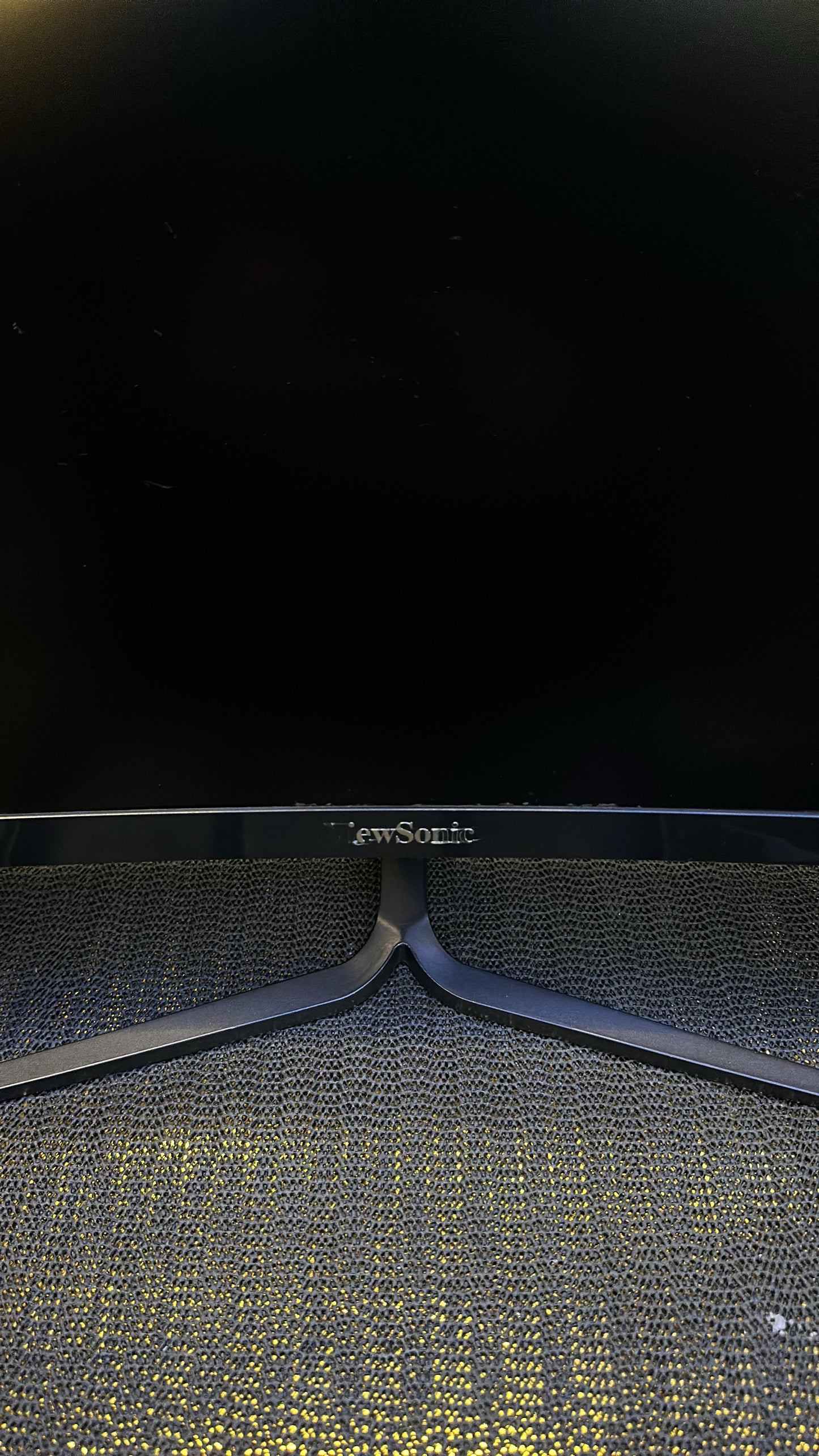 ViewSonic Curved Oyuncu Monitörü / 24" / 144Hz